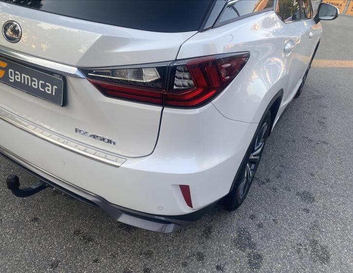 Lexus RX 8