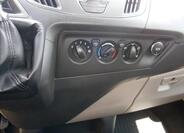 Ford Tourneo Custom 16