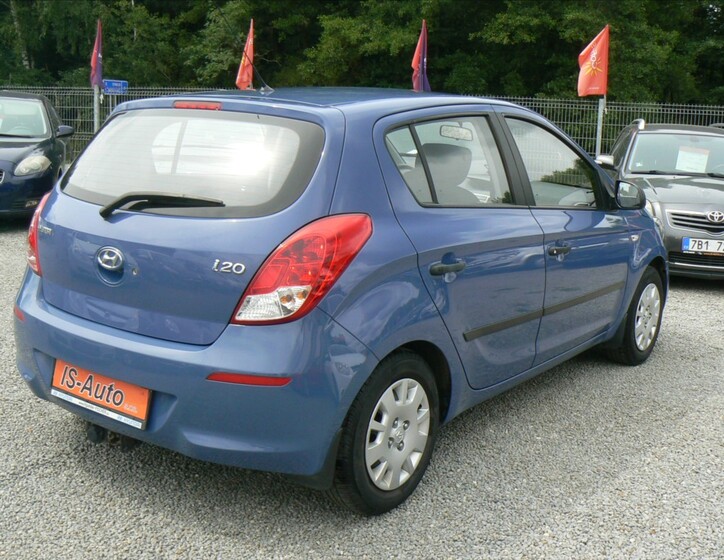 Hyundai i20 4