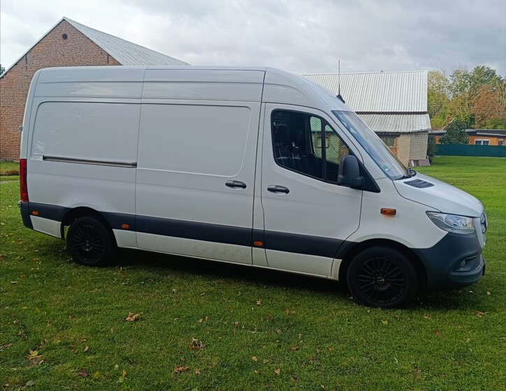Mercedes-Benz Sprinter 7