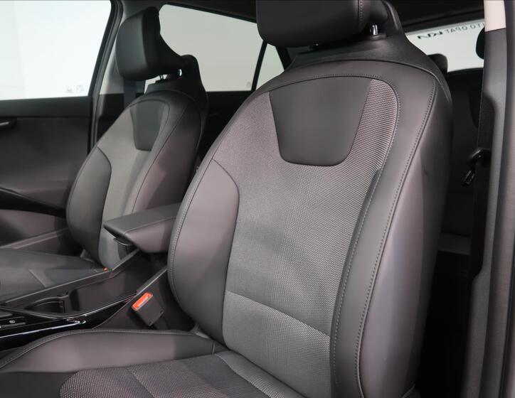 KIA Niro 13