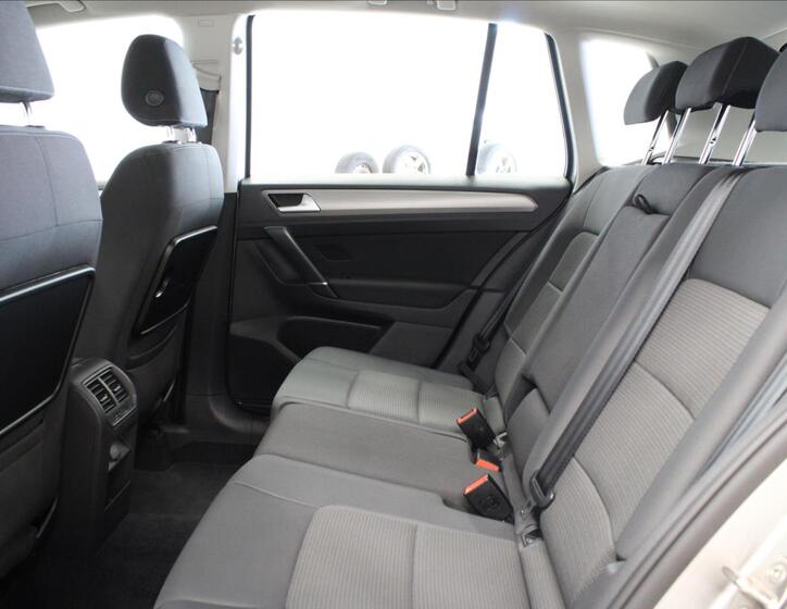 Volkswagen Golf Sportsvan 15