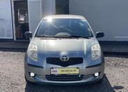 Toyota Yaris 2