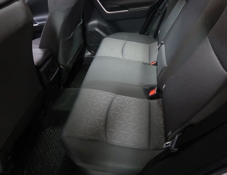 Toyota RAV4 10