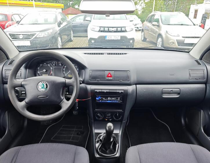 Škoda Octavia 15