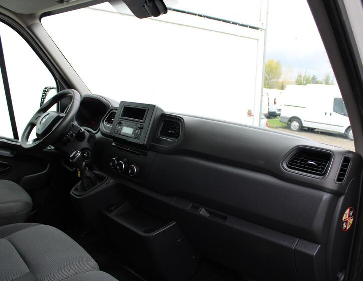 Renault Master 12