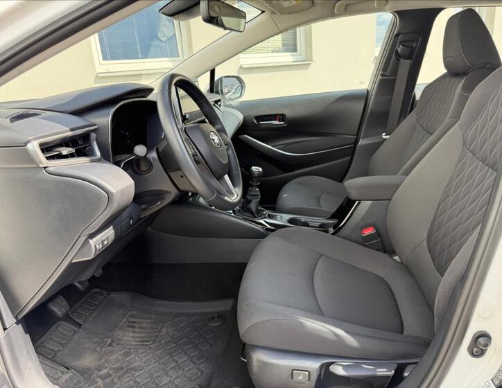 Toyota Corolla 10