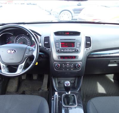 KIA Sorento 16