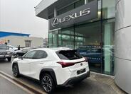 Lexus UX 300h 3