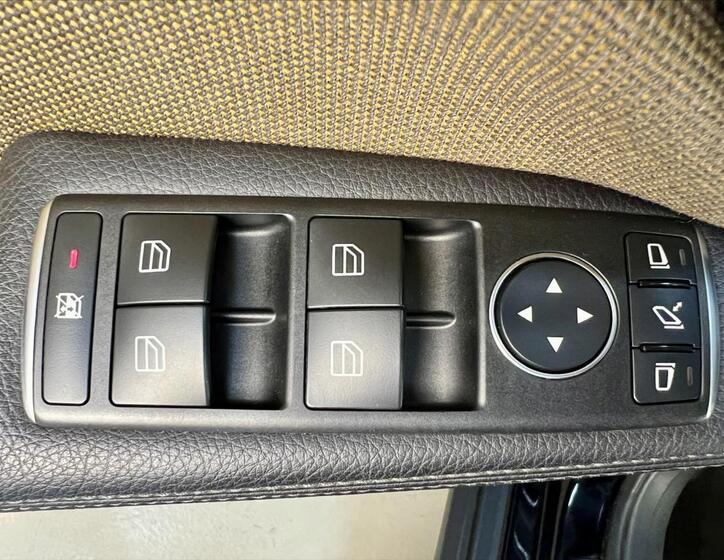 Mercedes-Benz GLA 22