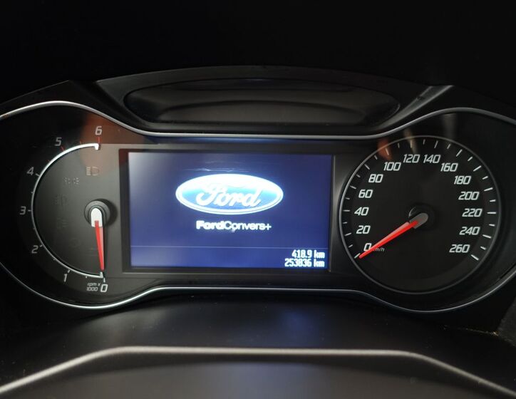 Ford Mondeo 9