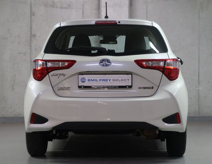 Toyota Yaris 6
