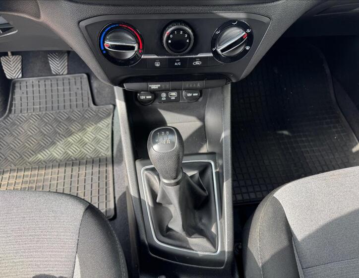 Hyundai i20 17