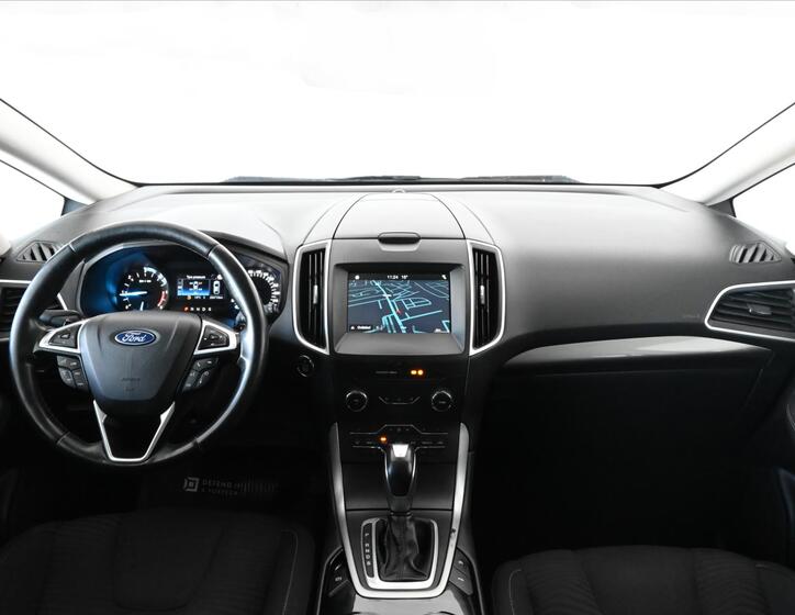 Ford S-MAX 11