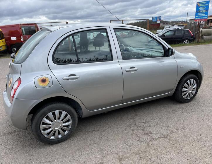 Nissan Micra 5
