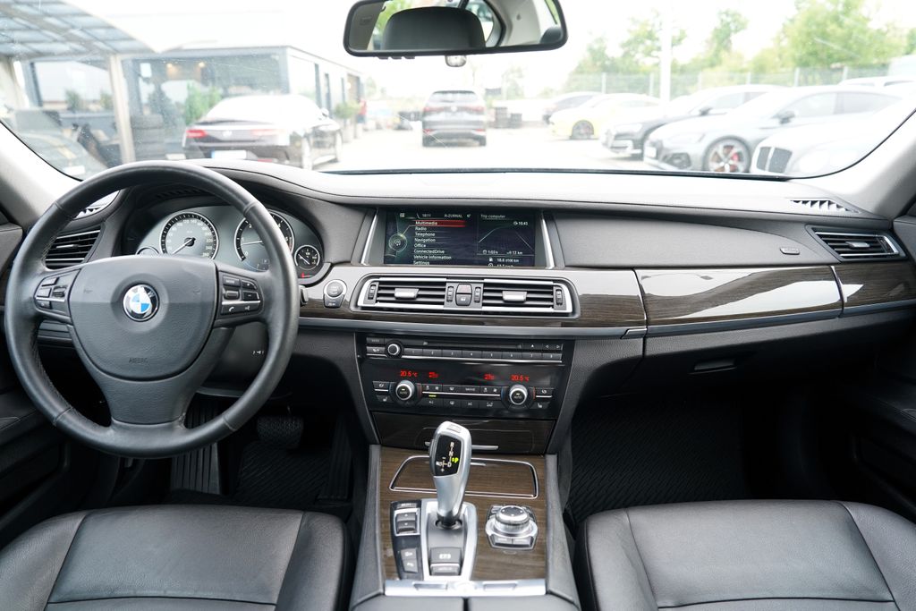 BMW Řada 7