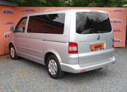 Volkswagen Multivan 5