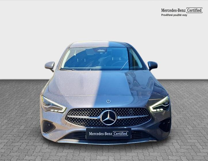 Mercedes-Benz CLA 8