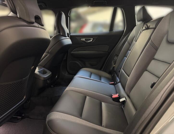 Volvo V60 11