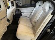 BMW i7 8