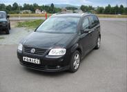 Volkswagen Touran 1
