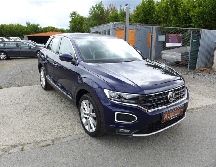 Volkswagen T-Roc 4