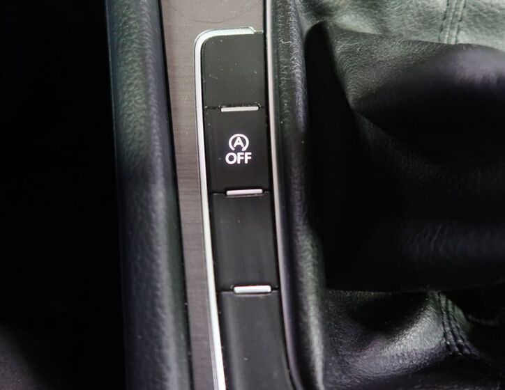 Volkswagen Golf 27