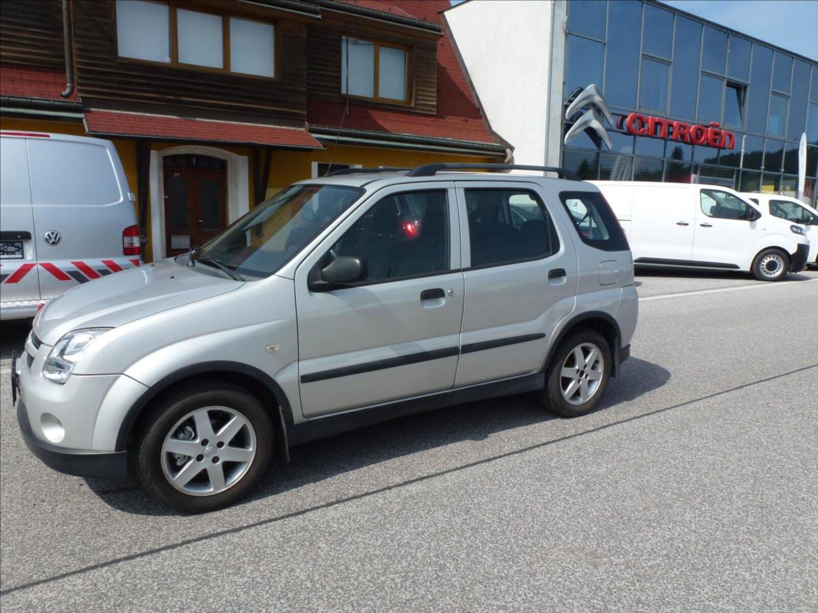 Suzuki Ignis 13