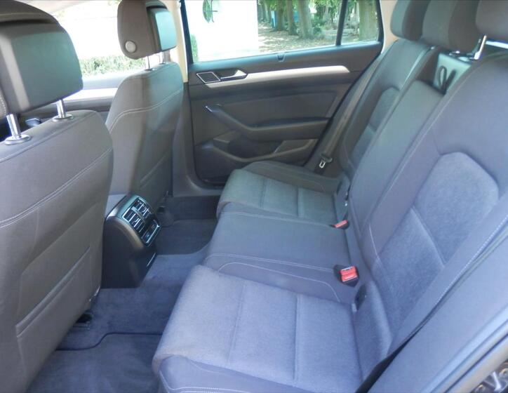 Volkswagen Passat 15