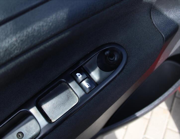 Peugeot 207 18