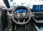 Ford Explorer 18