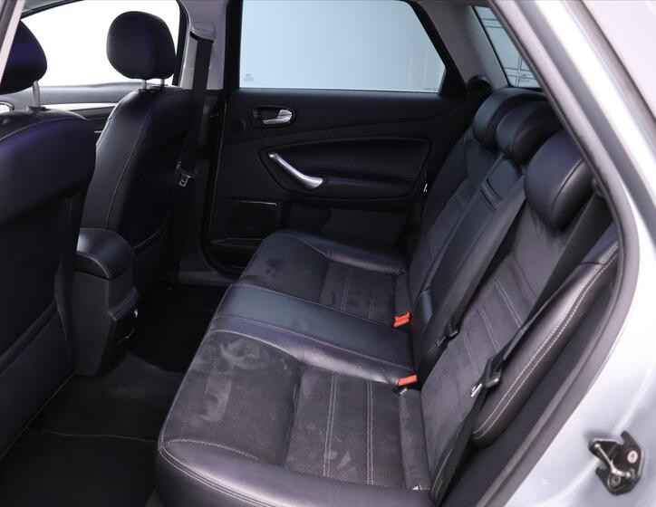 Ford Mondeo 13