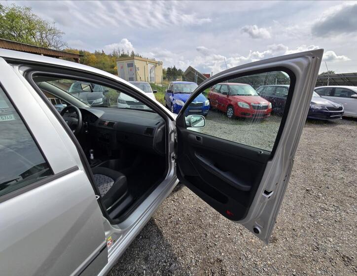 Škoda Fabia 19