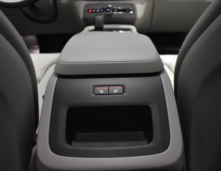 Volvo XC90 17