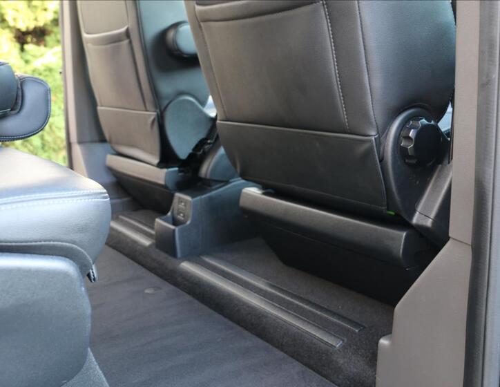 Ford Tourneo Custom 39