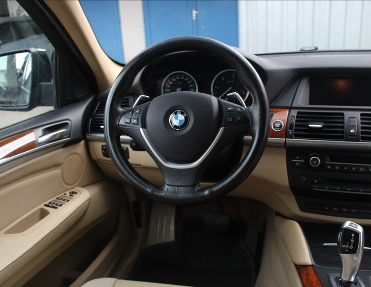 BMW X6 11