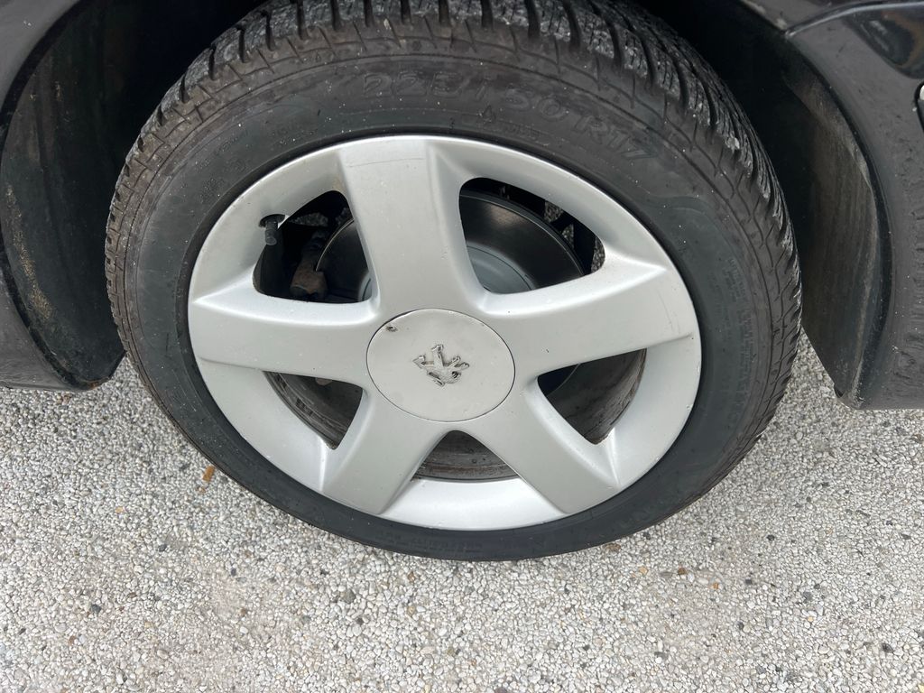 Peugeot 607