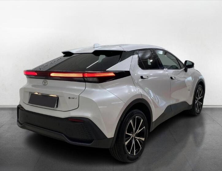 Toyota C-HR 7