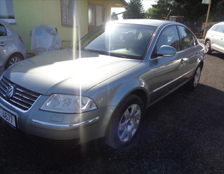 Volkswagen Passat 1