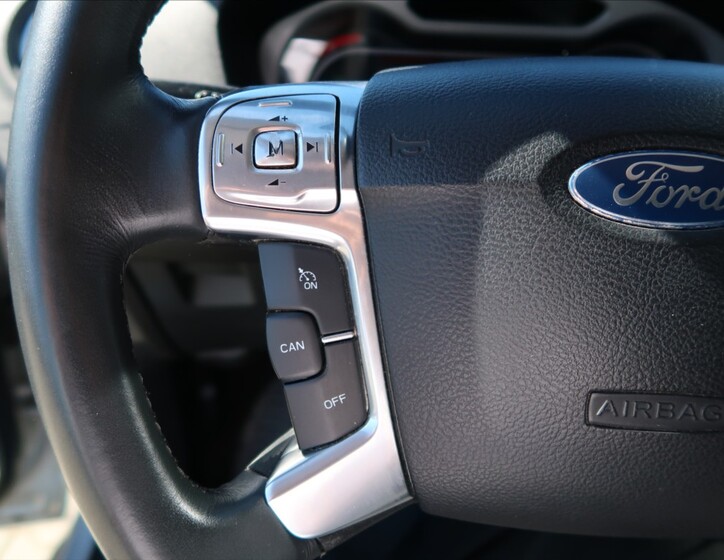 Ford Mondeo 15