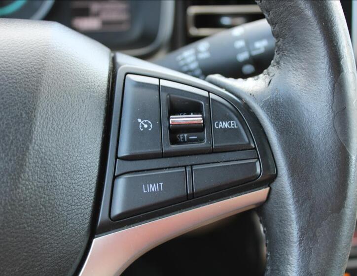 Suzuki Ignis 21