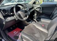 Toyota RAV4 10