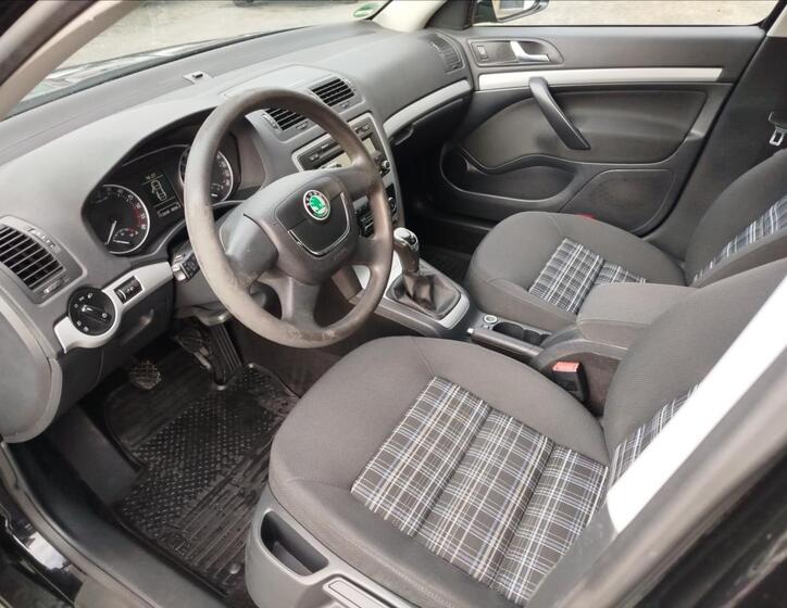 Škoda Octavia 9