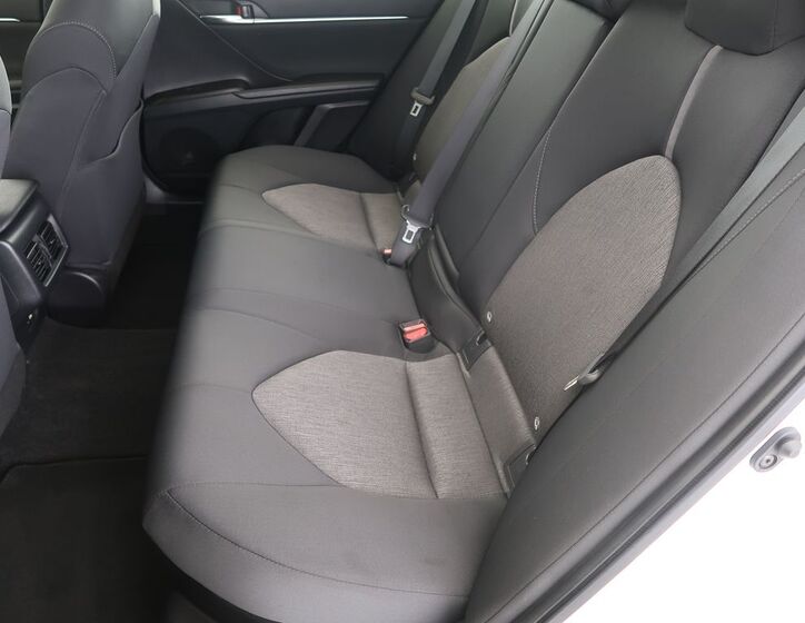 Toyota Camry 10