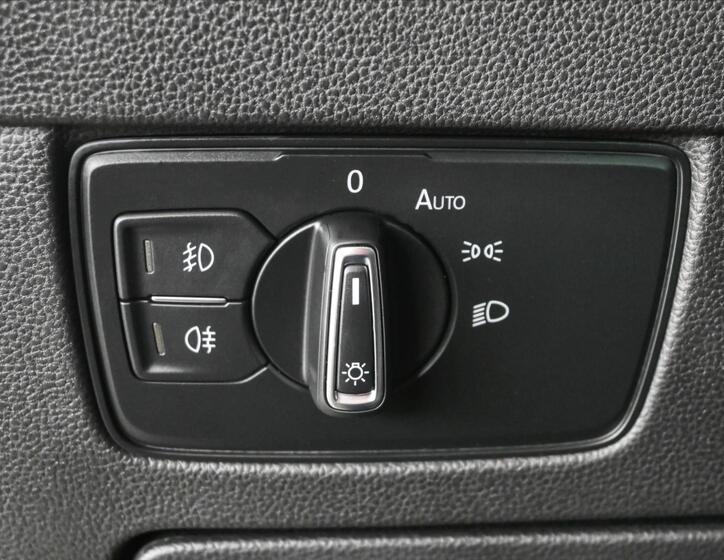 Volkswagen Passat 25