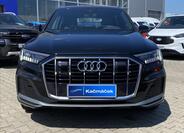 Audi Q7 8
