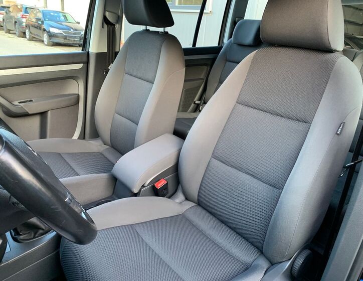 Volkswagen Touran 17