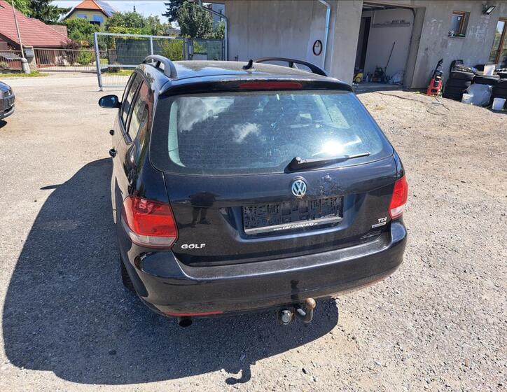 Volkswagen Golf 9