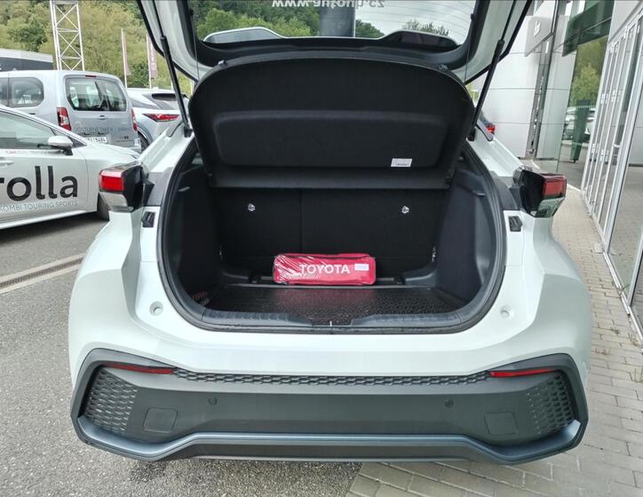 Toyota C-HR 9