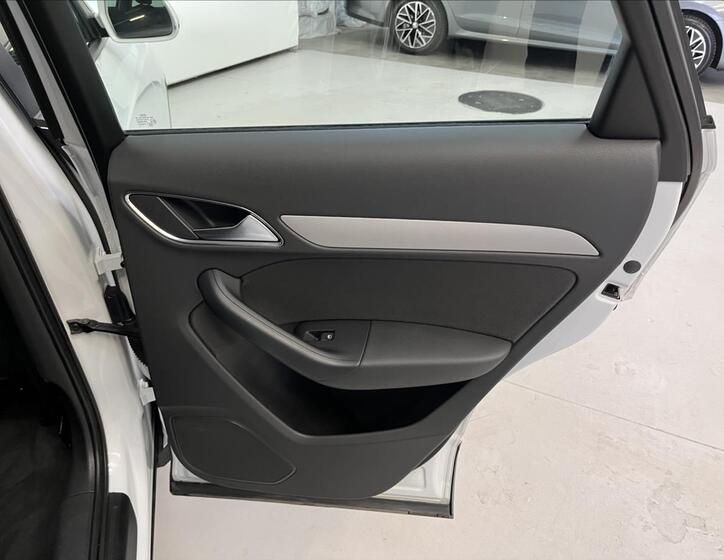 Audi Q3 26